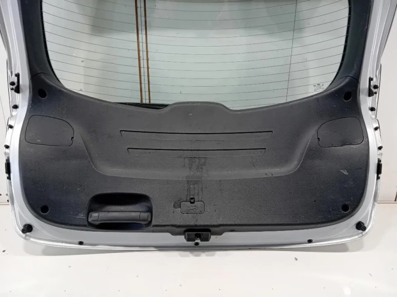 Portello POST 737002W020 Hyundai Santa FÉ IV 2013