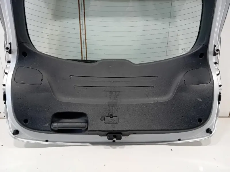 Portello POST 737002W020 Hyundai Santa FÉ IV 2013