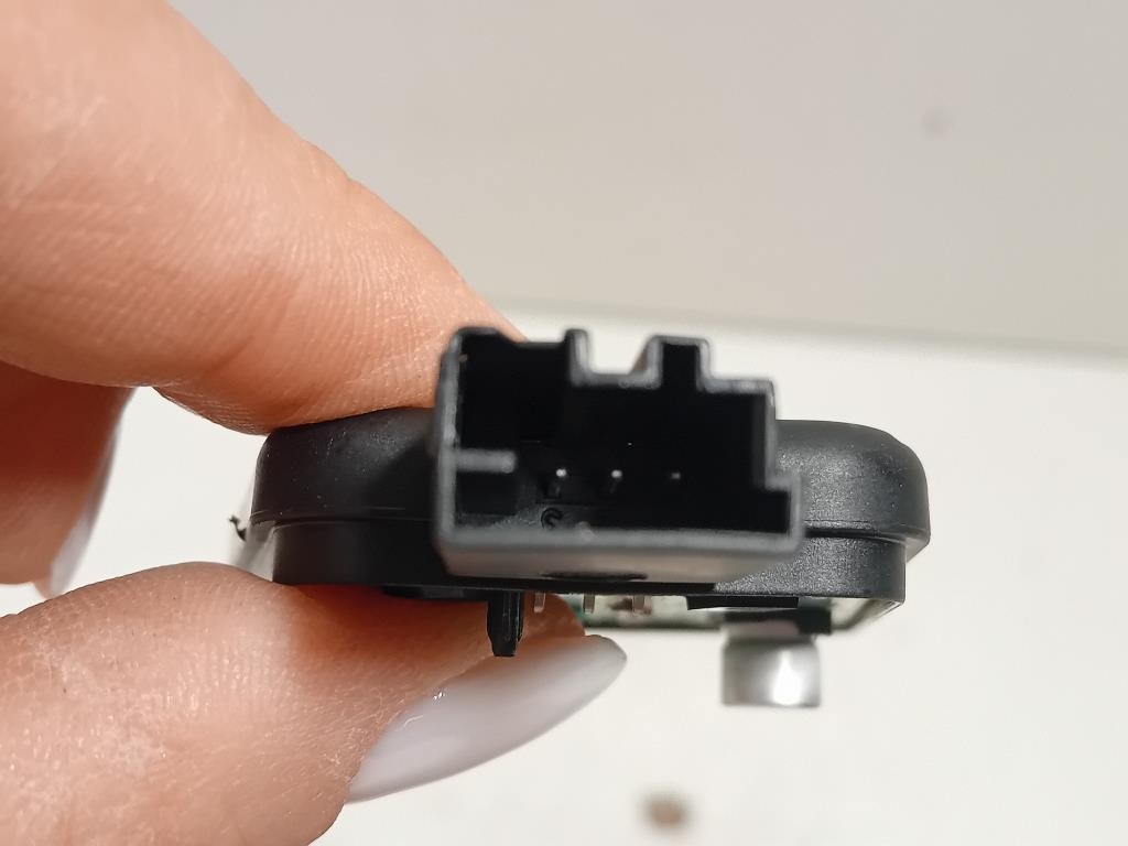 Portello POST C2Z18986 Jaguar XF I 2008