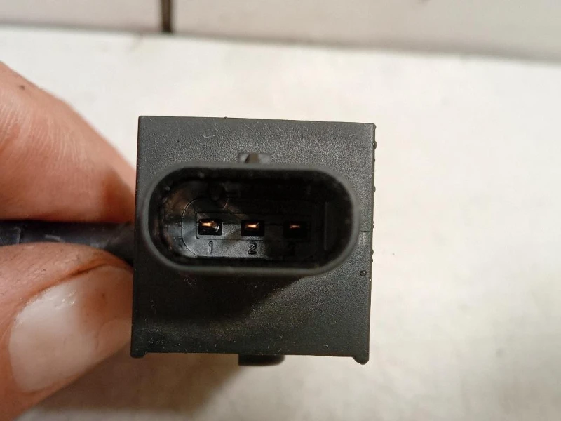 Sensore Pressione OLIO 059 906 051 L Audi A6 4a5c8 Avant 2018