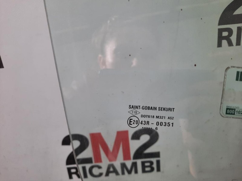 Cristallo Scendente Porta ANT DX 8200733026 Dacia Duster I 2014