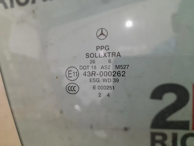 Cristallo Scendente Porta ANT DX A2517250210 Mercedes Classe R W251 2006