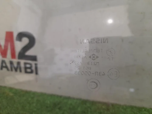 Cristallo Scendente Porta ANT DX 80300EB300 Nissan Navara 2005