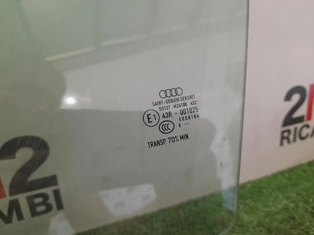 Cristallo Scendente Porta ANT SX 8V4845201A Audi A3 8VF Sportback 2016