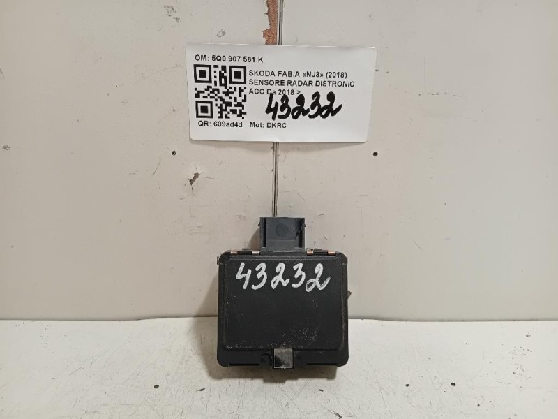 Sensore Radar Distronic ACC 5Q0 907 561 K Skoda Fabia NJ3 2018