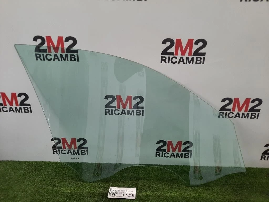 Cristallo Scendente Porta ANT SX 51337259825 CRISTALLO ANT SX Bmw Serie 3 F30 Berlina 2015