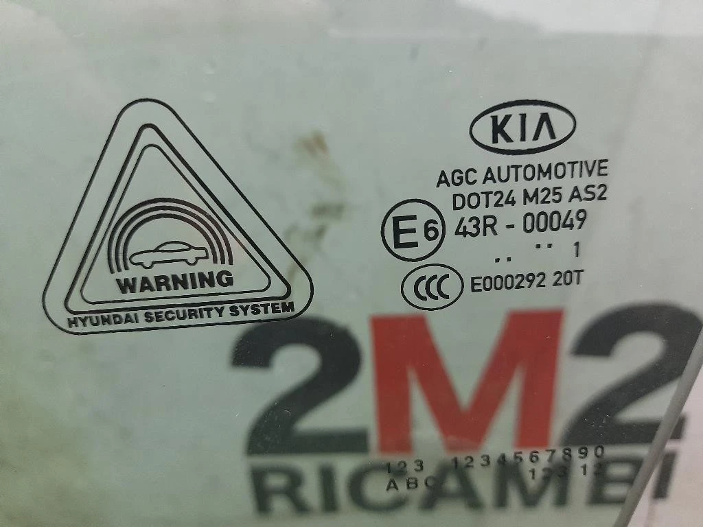 Cristallo Scendente Porta ANT SX 43R00049 Kia CEED III 2018