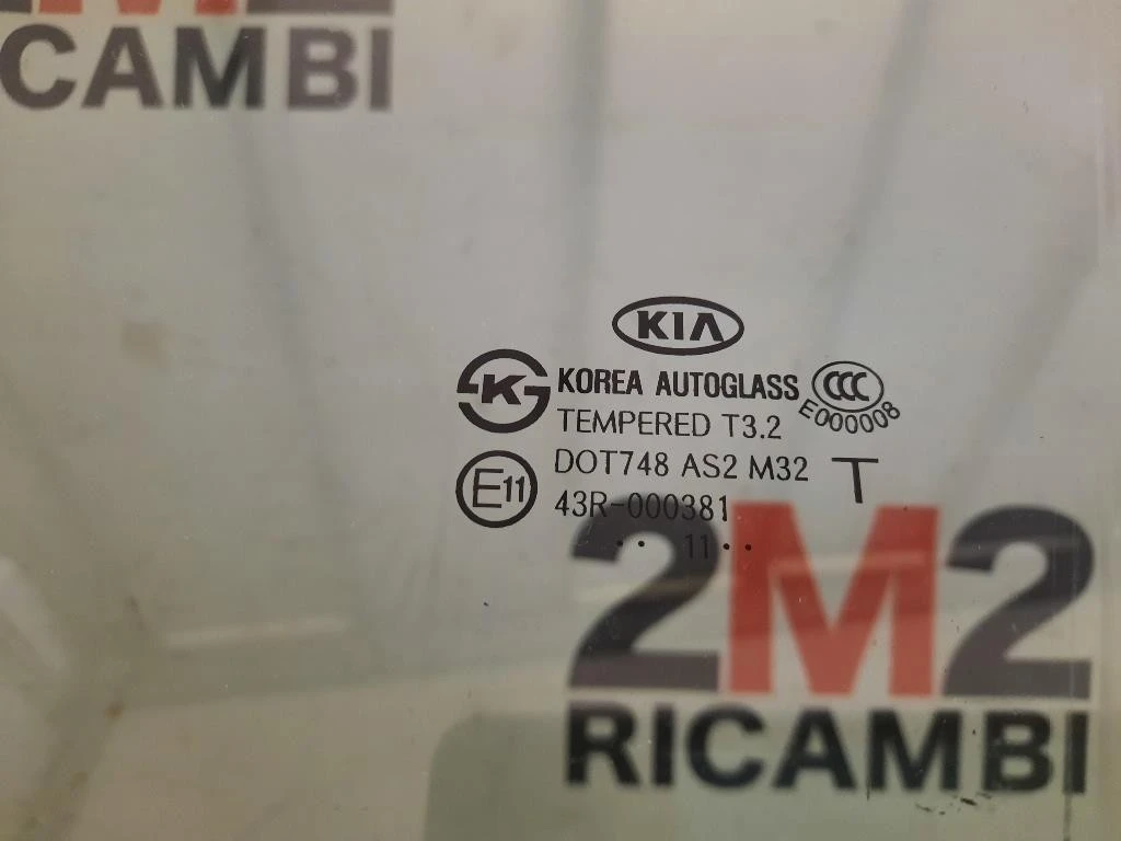 Cristallo Scendente Porta ANT SX 824112K000 Kia SOUL I 2011