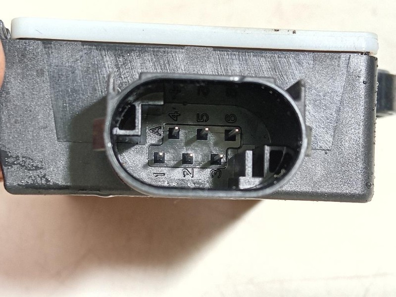 Cristallo Scendente Porta ANT SX A2467250500 Mercedes Classe B W246 2014