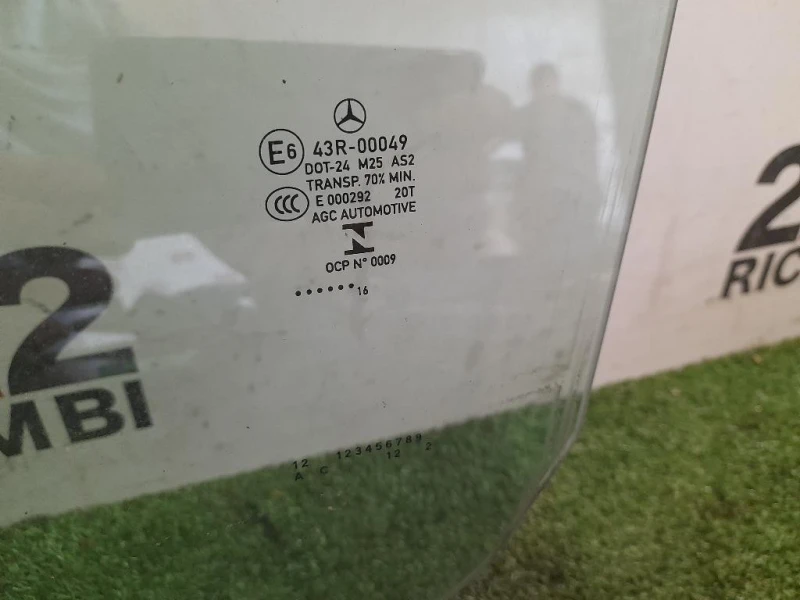 Cristallo Scendente Porta ANT SX A2467250500 Mercedes Classe B W246 2014