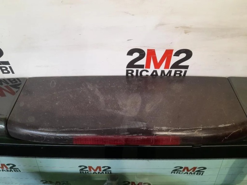 Portello POST LR045549 Land Rover Discovery III 2005