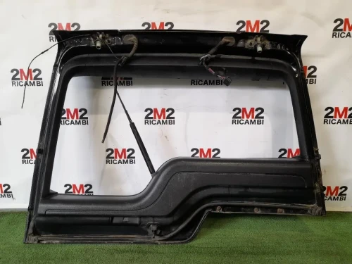 Portello POST LR045549 Land Rover Discovery III 2005