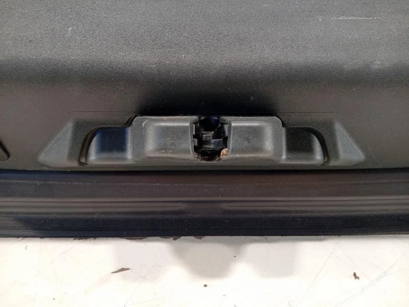 Portello POST LR139432 Land Rover Discovery V Sport 2019