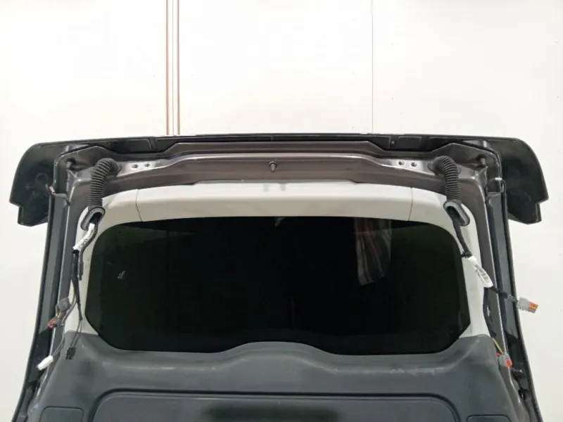 Portello POST LR139432 Land Rover Discovery V Sport 2019