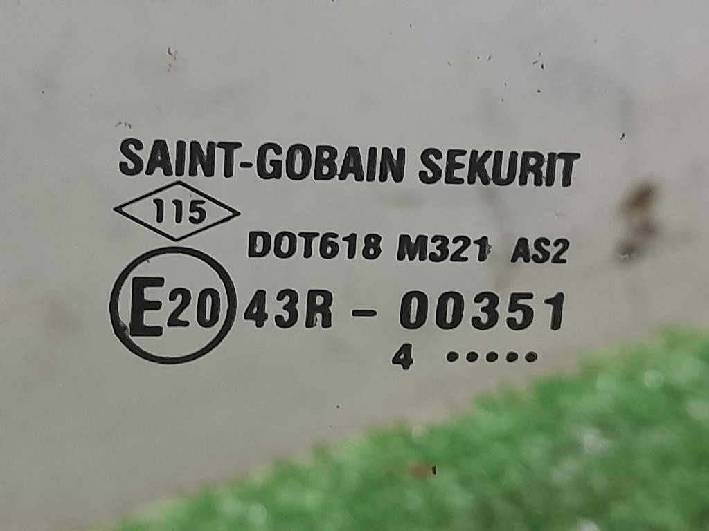 Cristallo Scendente Porta POST DX 43R00351 Dacia Sandero I 2008