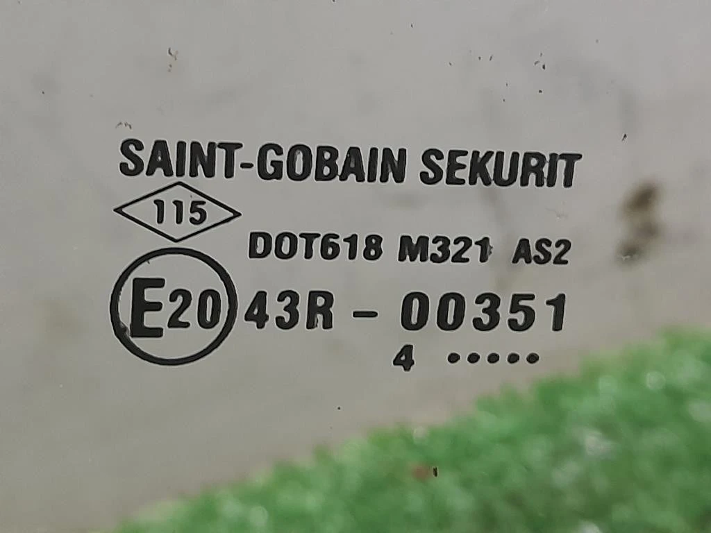 Cristallo Scendente Porta POST DX 43R00351 Dacia Sandero I 2008