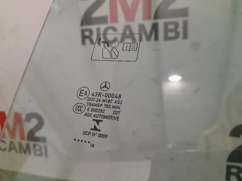 Cristallo Scendente Porta POST DX A2467350400 Mercedes Classe B W246 2012