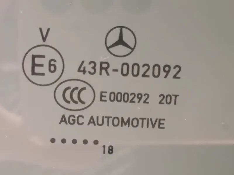 Cristallo Scendente Porta POST DX A2057350810 Mercedes Classe C W205 2014