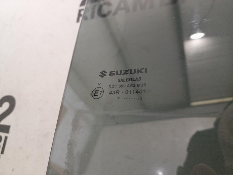 Cristallo Scendente Porta POST DX 8454154P10000 Suzuki Vitara II 2015