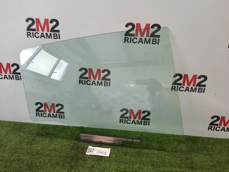 Cristallo Scendente Porta POST DX 681300D200 Toyota Yaris IV 2017