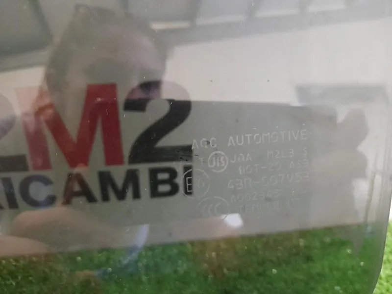 Cristallo Scendente Porta POST SX 5736A253 Mitsubishi ASX I 2010