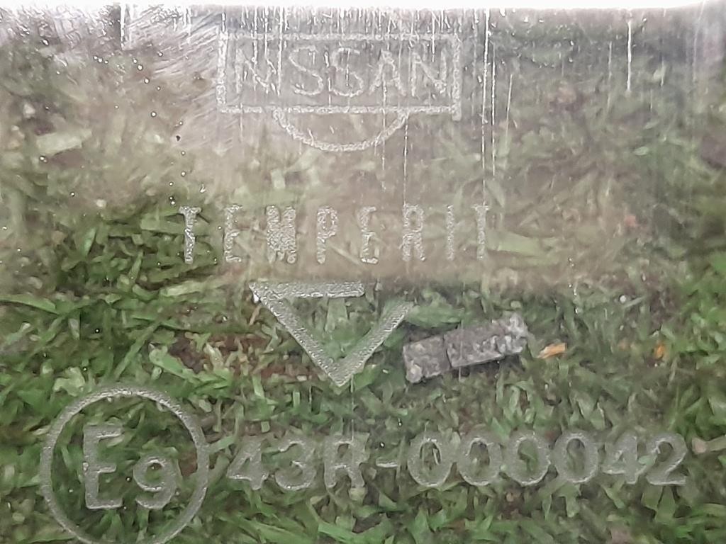 Cristallo Scendente Porta POST SX 43R000042 Nissan Patrol GR II 2005