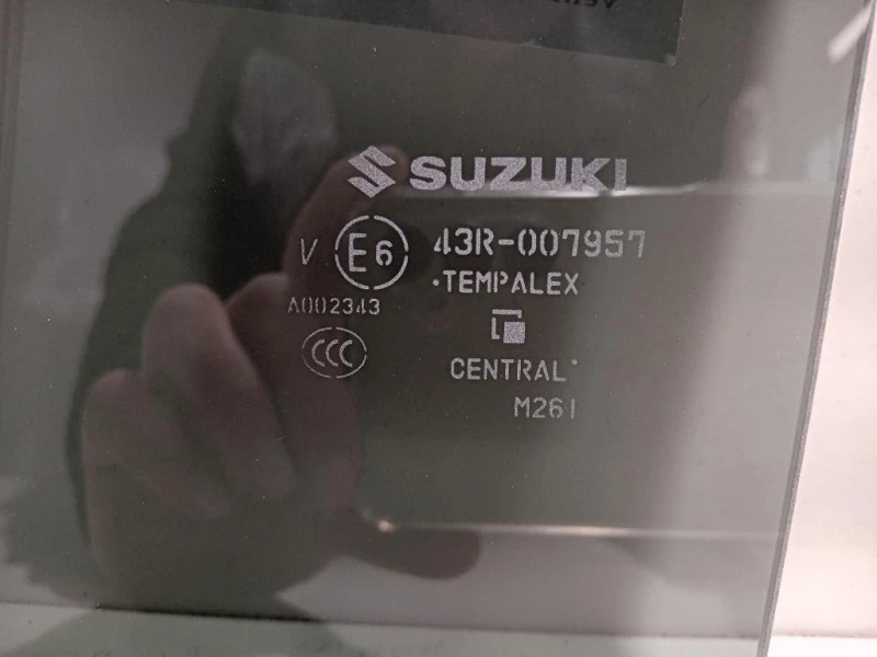 Cristallo Scendente Porta POST SX 43R-007957 Suzuki Swift VI 2017