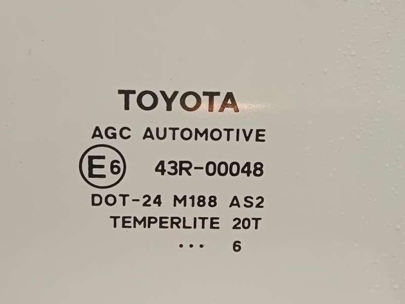 Cristallo Scendente Porta POST SX Toyota Yaris IV 2017