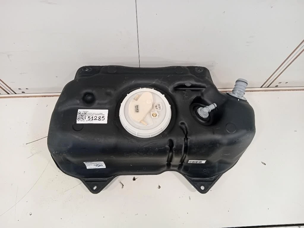 Serbatoio Carburante 77100-0D231 Toyota Yaris IV 2014