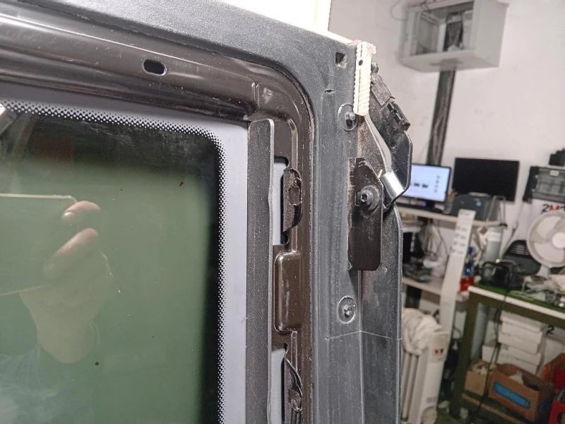 Cristallo Tetto Scorrevole CRISTALLO TETTO SCORREVOLE Mercedes Classe GLE W166 2015