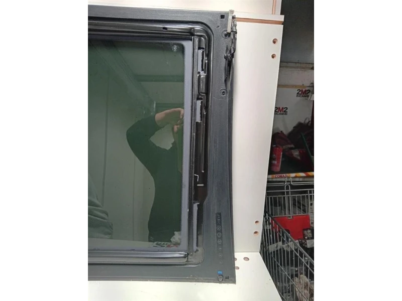 Cristallo Tetto Scorrevole CRISTALLO TETTO SCORREVOLE Mercedes Classe GLE W166 2015