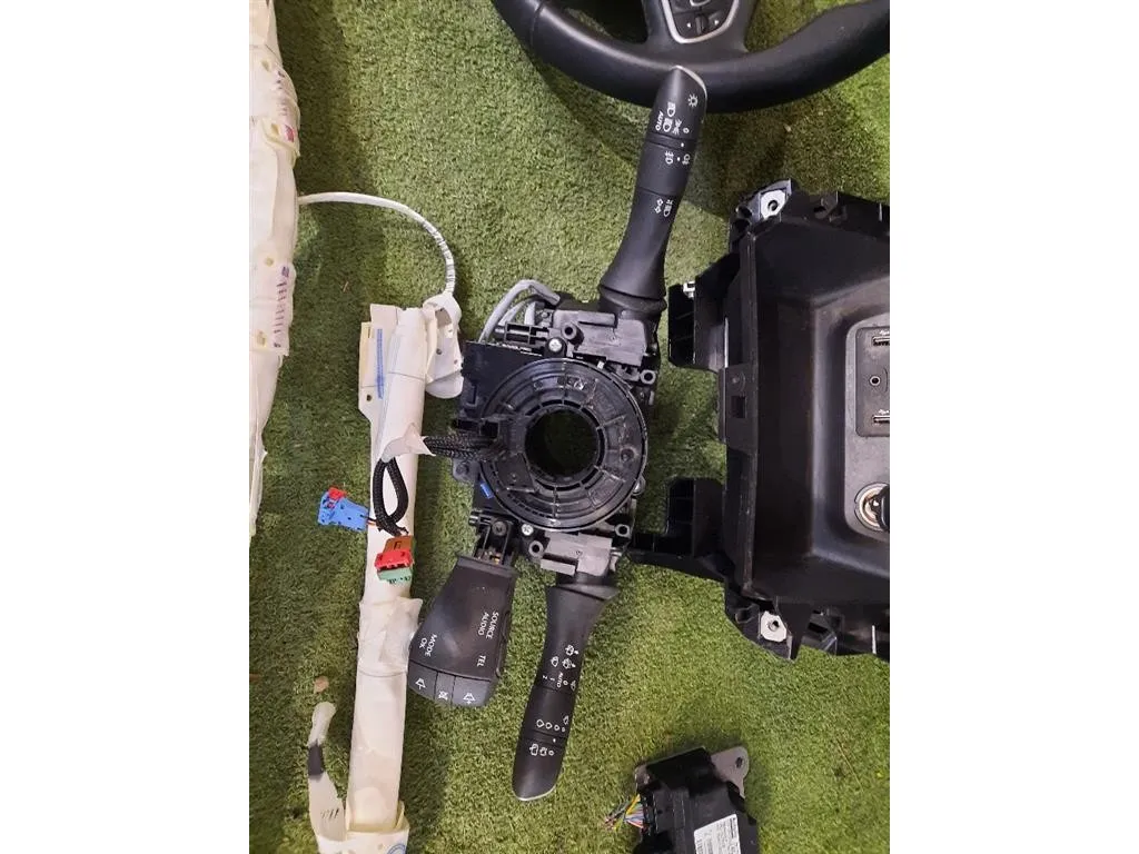 Cruscotto CRUSCOTTO CINTURE VOLANTE Renault Kadjar 2015