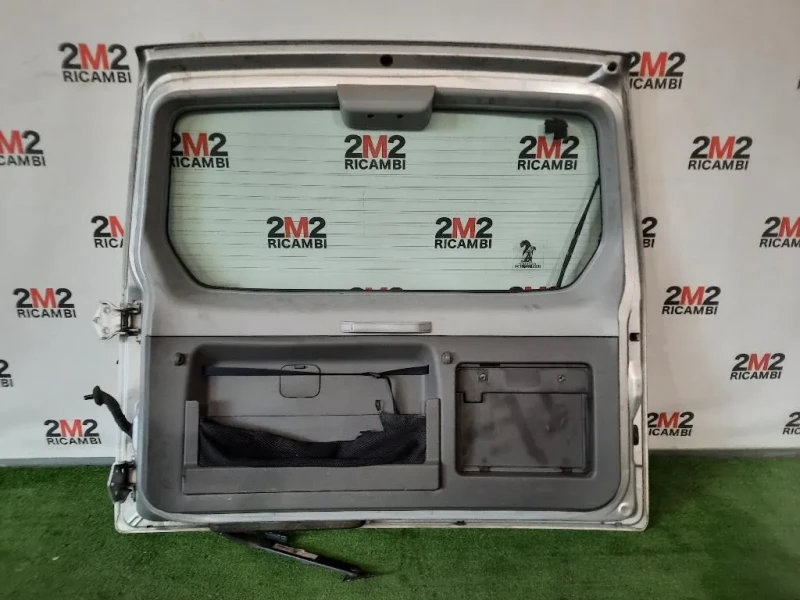 Portello POST NUDO PORTELLO PORTELLONE PAJERO Mitsubishi Pajero III 2000