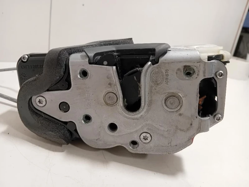 Serratura Porta ANT SX 3023881 6 PIN Opel Mokka 2013
