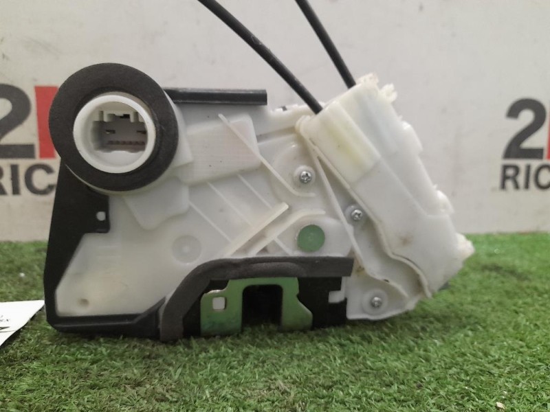Serratura Porta ANT SX 690400D520 Toyota Yaris IV 2014