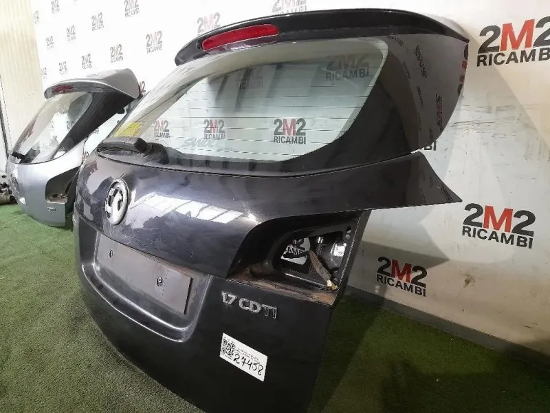 Portello POST 13394324 Opel Astra J SW 2010