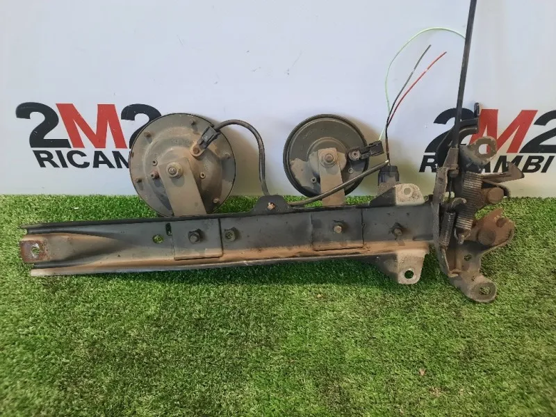 Cunetta Acqua Sottoparabrezza Nissan Navara 2005