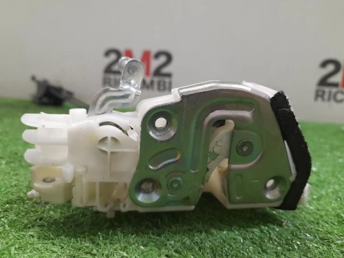 Serratura Porta INF POST DX SERRATURA PORTA POST SX Suzuki Vitara II 2015