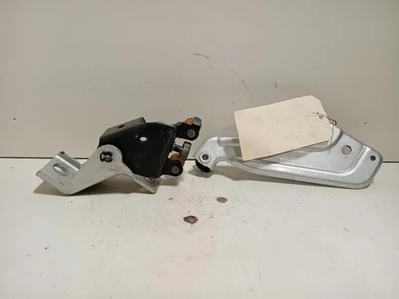 Cuscinetto Guida Porta Scorrevole SUP POST SX 777957489R Dacia Dokker 2013