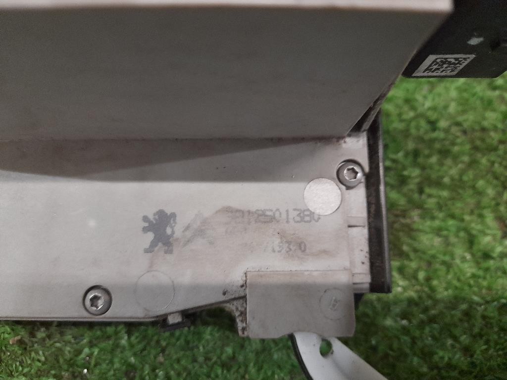 Portello POST 13408769 Opel Meriva B 2010
