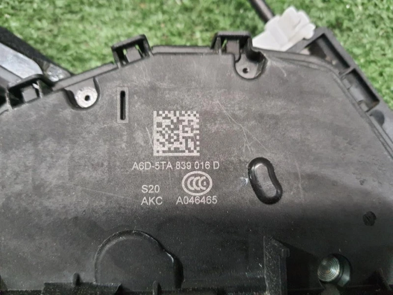 Serratura Porta POST DX 5TA839016D Skoda Fabia NJ3 2014
