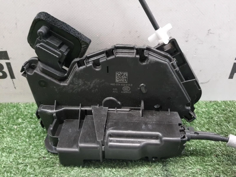 Serratura Porta POST DX 5TA839016D Skoda Fabia NJ3 2014