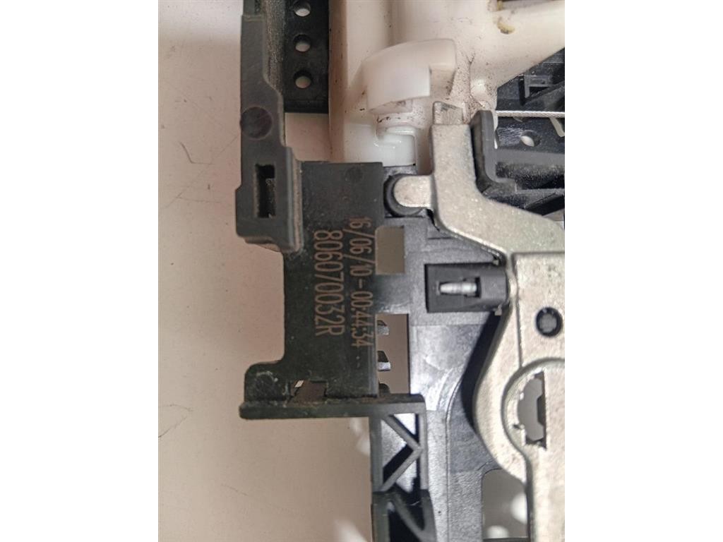 Portello POST NUDO 13375224 Opel Zafira C 2012