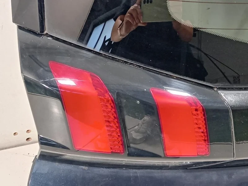 Portello POST PORTELLO POST Peugeot 5008 II 2017