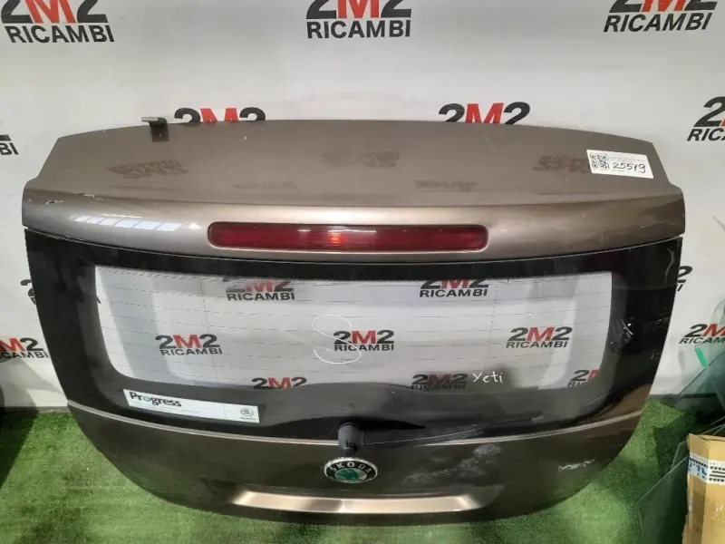 Portello POST 5L6827025 Skoda YETI 2010