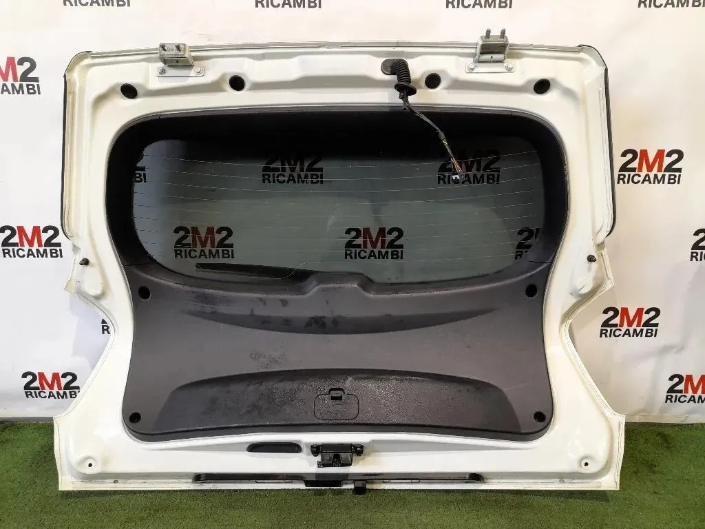 Portello POST 6401135152 PORTELLO SPORTELLO BAGAGLIAIO Ssangyong Tivoli 2015