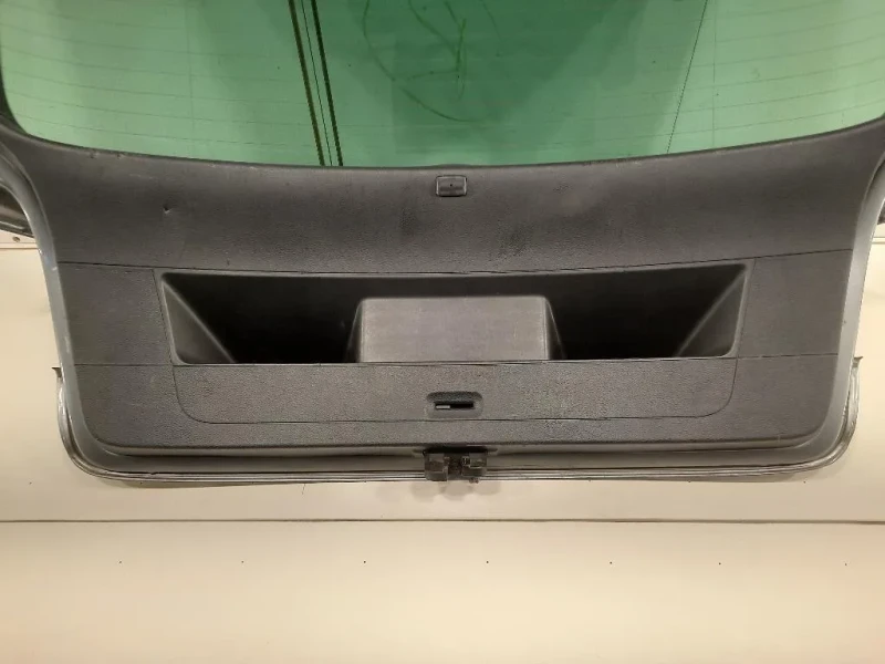 Portello POST 5K6827025H Volkswagen GOLF VI 2009