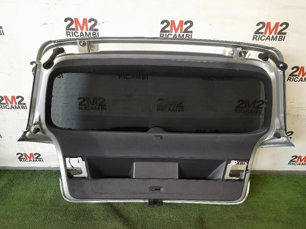 Portello POST 5K6827025H Volkswagen GOLF VI 2009