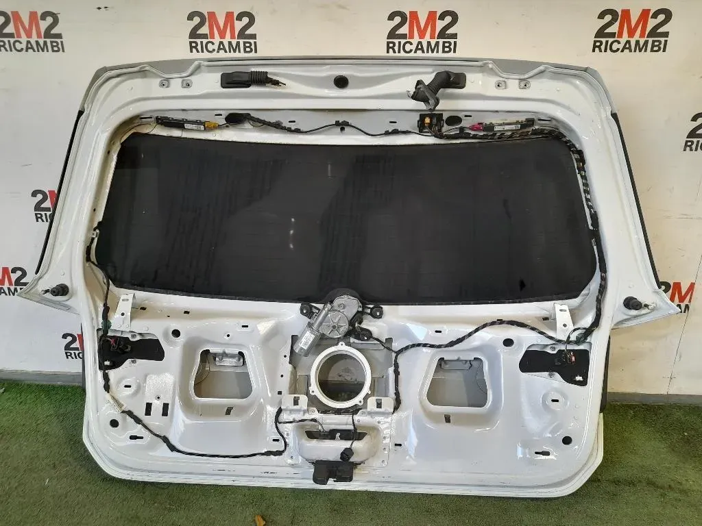 Portello POST 5G6827025AB Volkswagen GOLF VII 2017