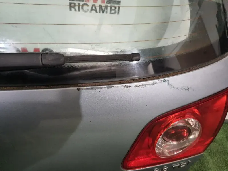 Portello POST NUDO 3C9827025M Volkswagen Passat V Variant 2005